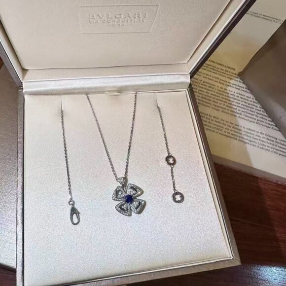 BVLGARI Fiorever Four-Leaf Clover Jewelry - Picture 3 of 3